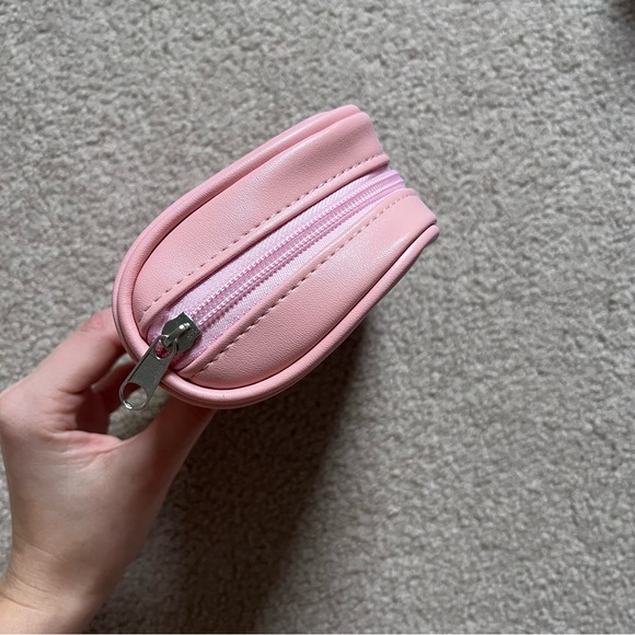 Chi Vibes Pouch - Picture 3 of 5